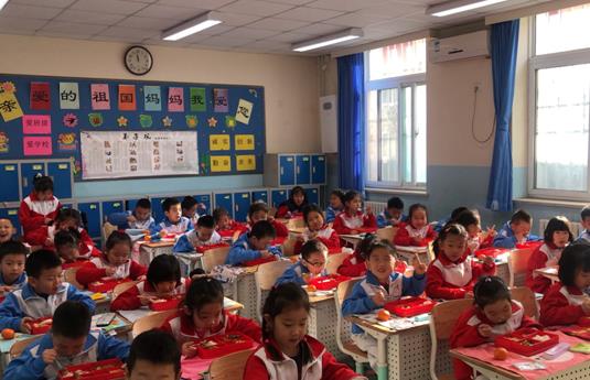 卓耐為學(xué)校（教育培訓(xùn)機構(gòu)）提供新風(fēng)系統(tǒng)解決方案，教室怎么安裝新風(fēng)換氣機